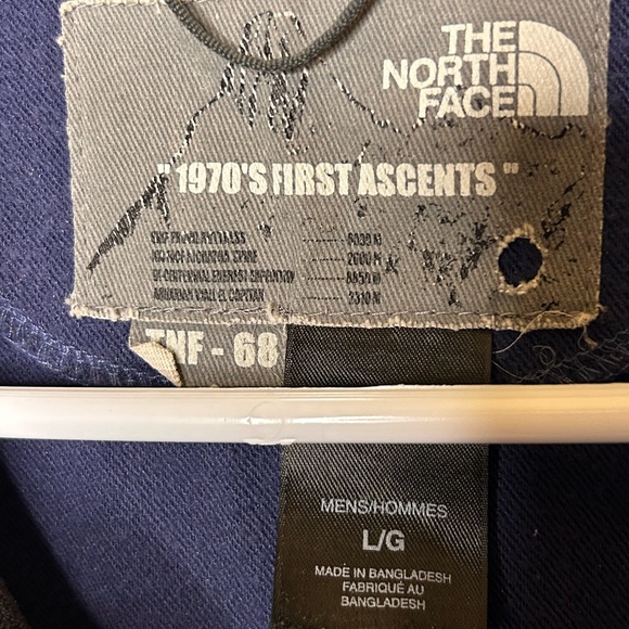 North Face Men’s Size Large full front zip jacket , large front zip pockets Blue - Picture 4 of 11